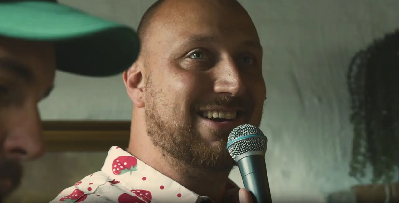 Voksenbanko live: reaktioner, grin, vinyl og hele rummet i spil